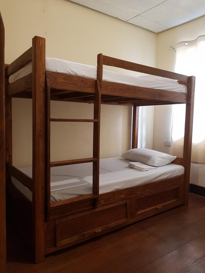 Kamuning Transient Hostel Quezon City Exteriör bild