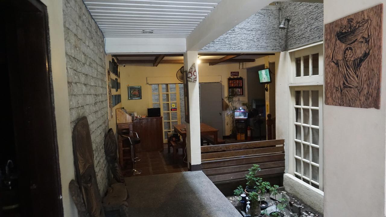 Kamuning Transient Hostel Quezon City Exteriör bild